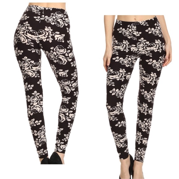 Luxe Roses Leggings 🌺Sale 2 Left - Picture 3 of 4